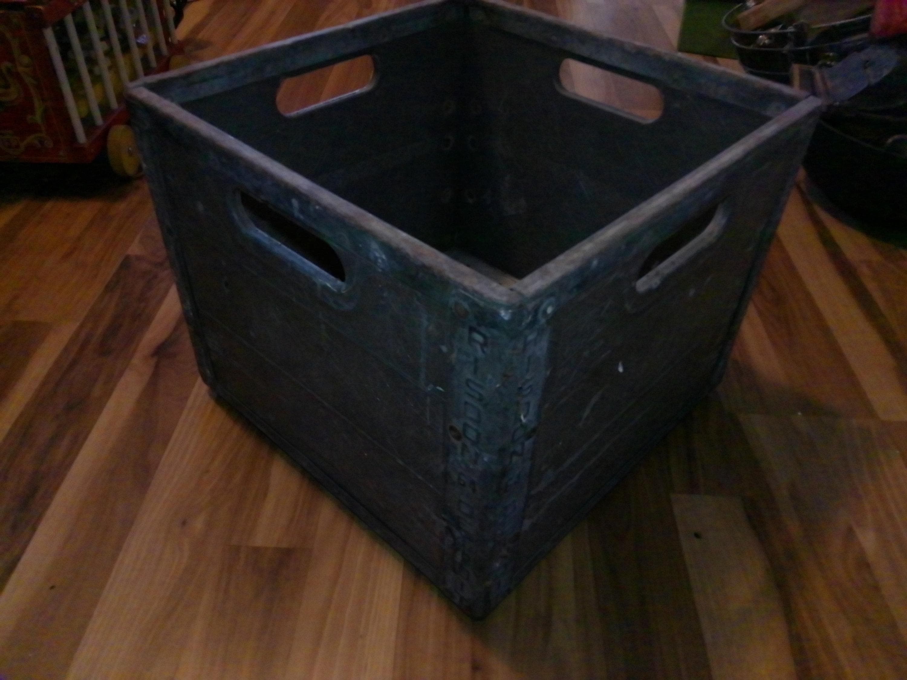 ミルククレート ヴィンテージ 60s オリジナル FRP 1960s Milk Crate - Etsy