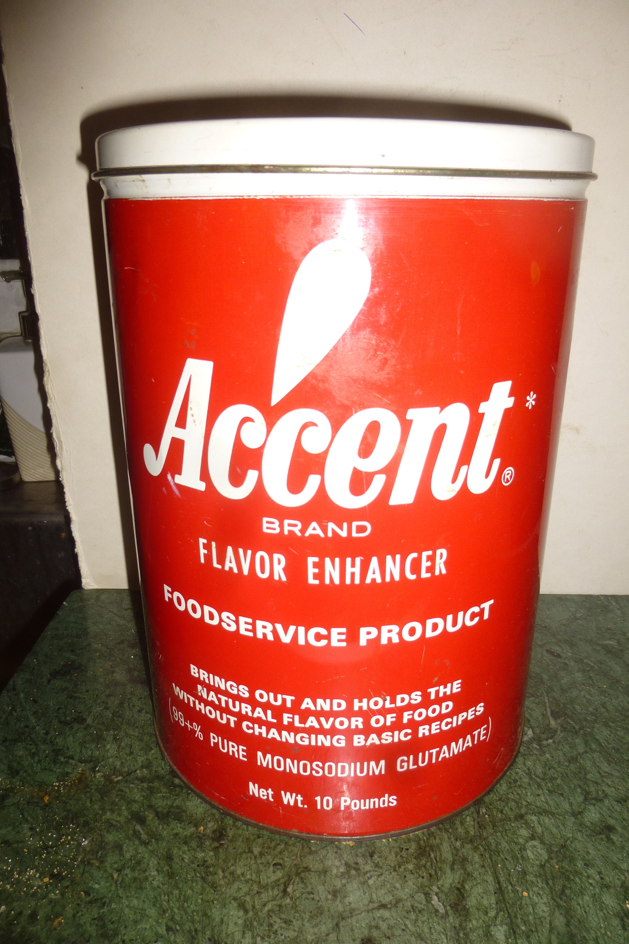 Accent Flavor Enhancer Vintage 1950s Industrial Kitchen Supply Tin 7.25  Diameter and 10 High Great Decor and Storage ACCENT Piece 