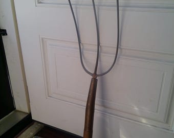 Antique Pitchfork Hat Rack - fun folk art form w 3 knob end tines and sawed off handle - 30" long x 8" wide x 4" deep curve