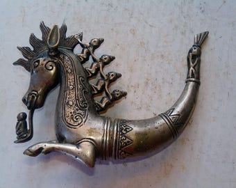 Naga Morsarang Batak - antique Medicine Container Horn - 7" x 2" x 6" igh 2 piece Seahorse Dragon ridden by 5 buddhas