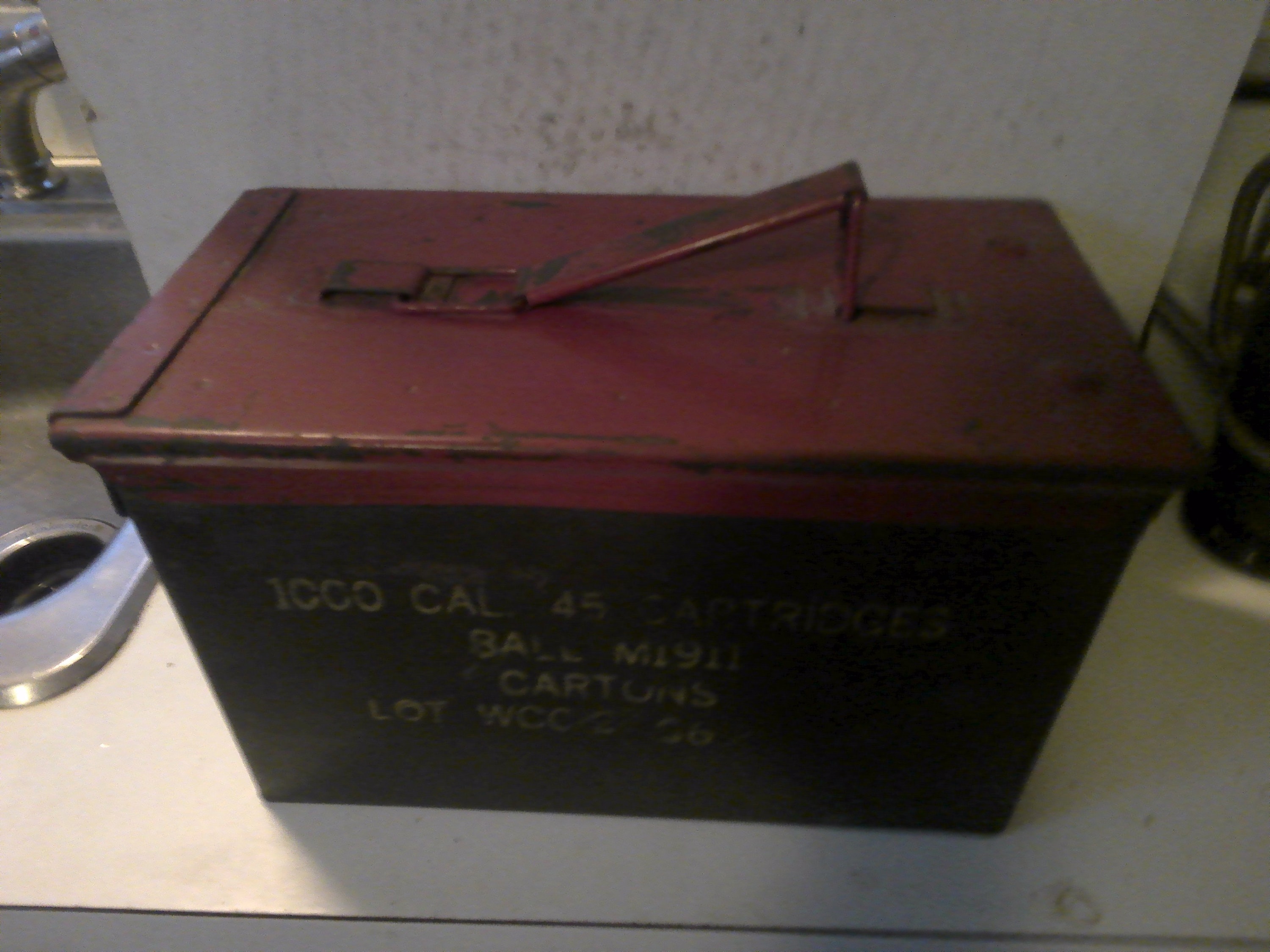 Ammo Box - Vintage Red Top/green Body Steel Form 12