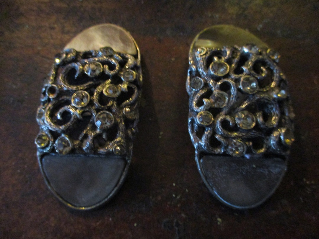 Musi Shoe Clips Fun 1950s Vintage Clip on Accents for Womens Shoes