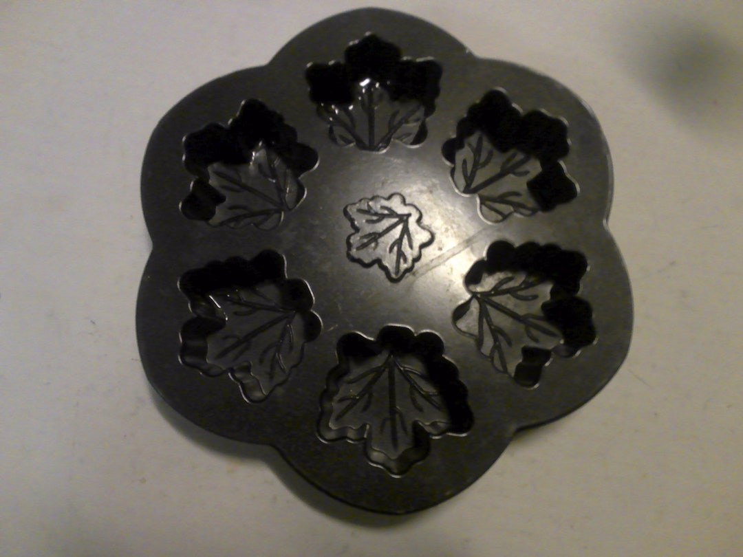 Nordic Ware Maple Leaf Muffin Pan - Makes 6 Muffins or Biscuits