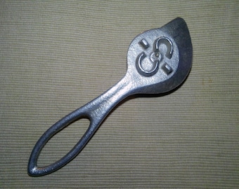 Pastry Multitool - Mid-century modern cast aluminum cutter, crimper wheel and vent hole maker all on 5" form w 1.25" wheel baking/crafts