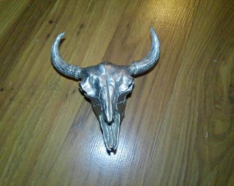 Bulls Head Longhorn Skull Pewter Paperweight - 3.5" x 3.75" x 1.25" high - fun Western decor for home or office