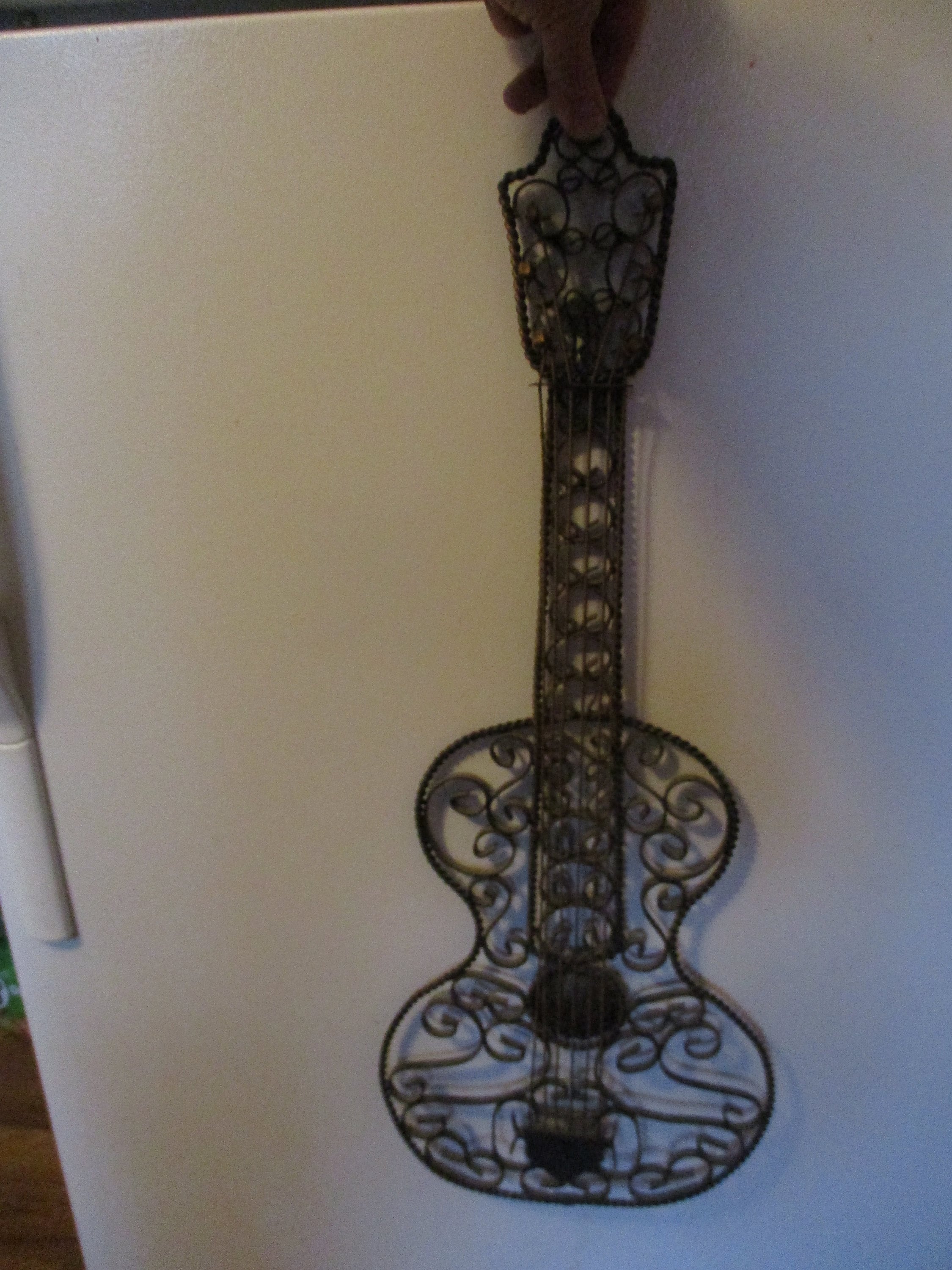 ムックその他　<<芸術・アート>> Vintage Guitars 10 Floral Acoustic Vintage Guitar With Yellow Flowers