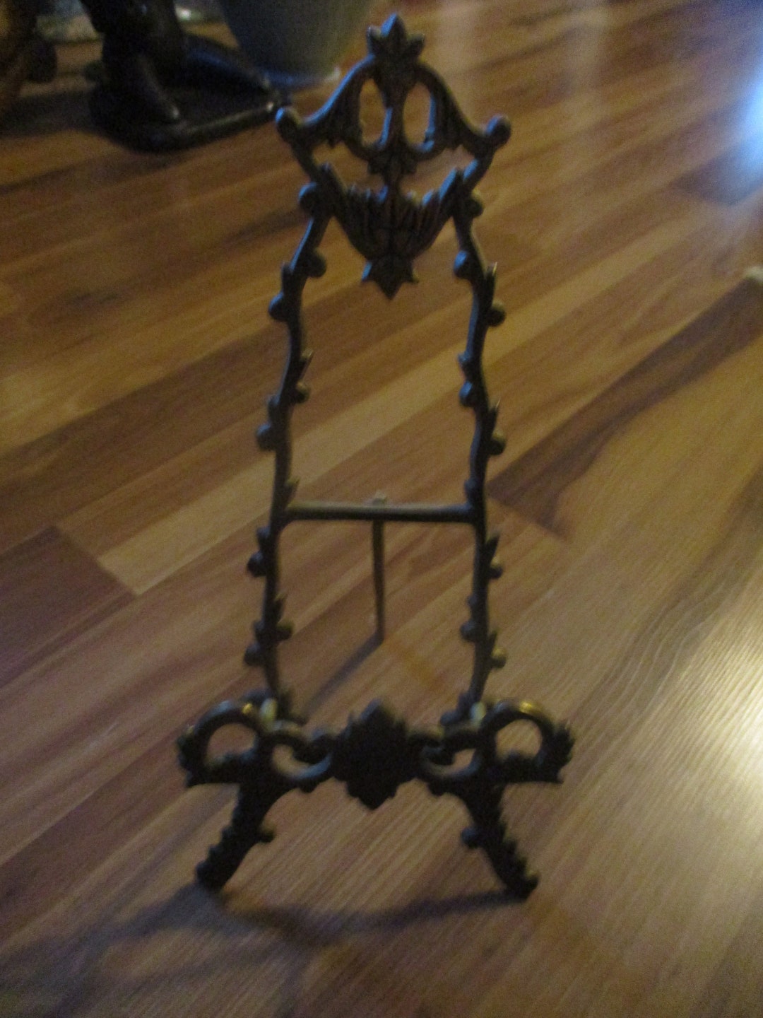 Ornate Brass Easel Picture Stand Photo or Plate Display Home or Office