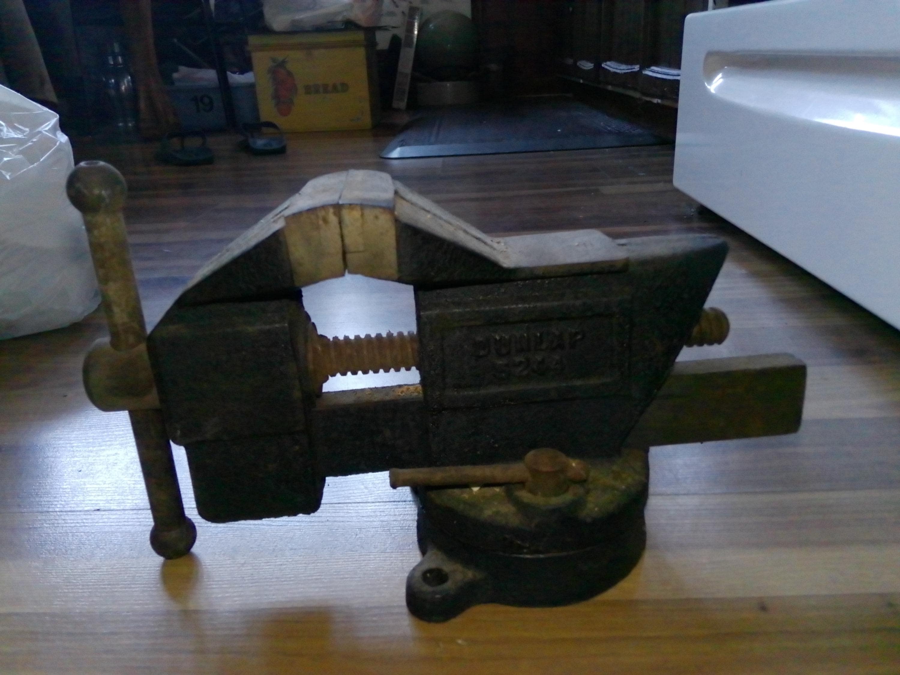 Dunlap 5244 Bench Mounted Work Vise - 1950s Adjustable Cast Iron