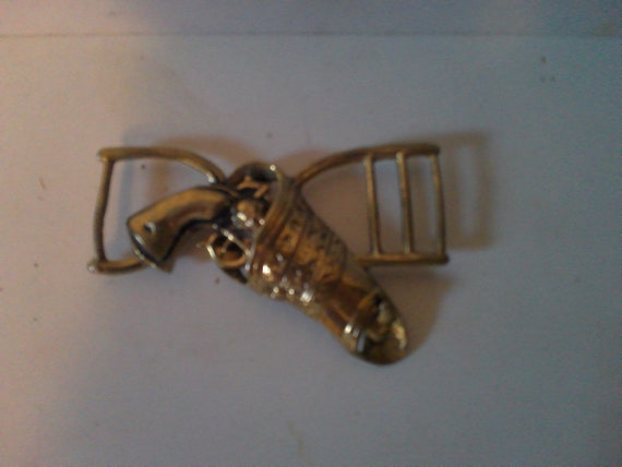 Brass Belt Buckle in shape of cowboy pistol and h… - image 2