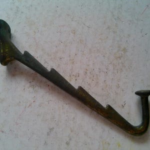 Angled Wall Hook - Slanted 5 Hanger Hook with Knob end for hats or towels - 7&quot; deep - 5&quot; high cast aluminum form w distressed finish