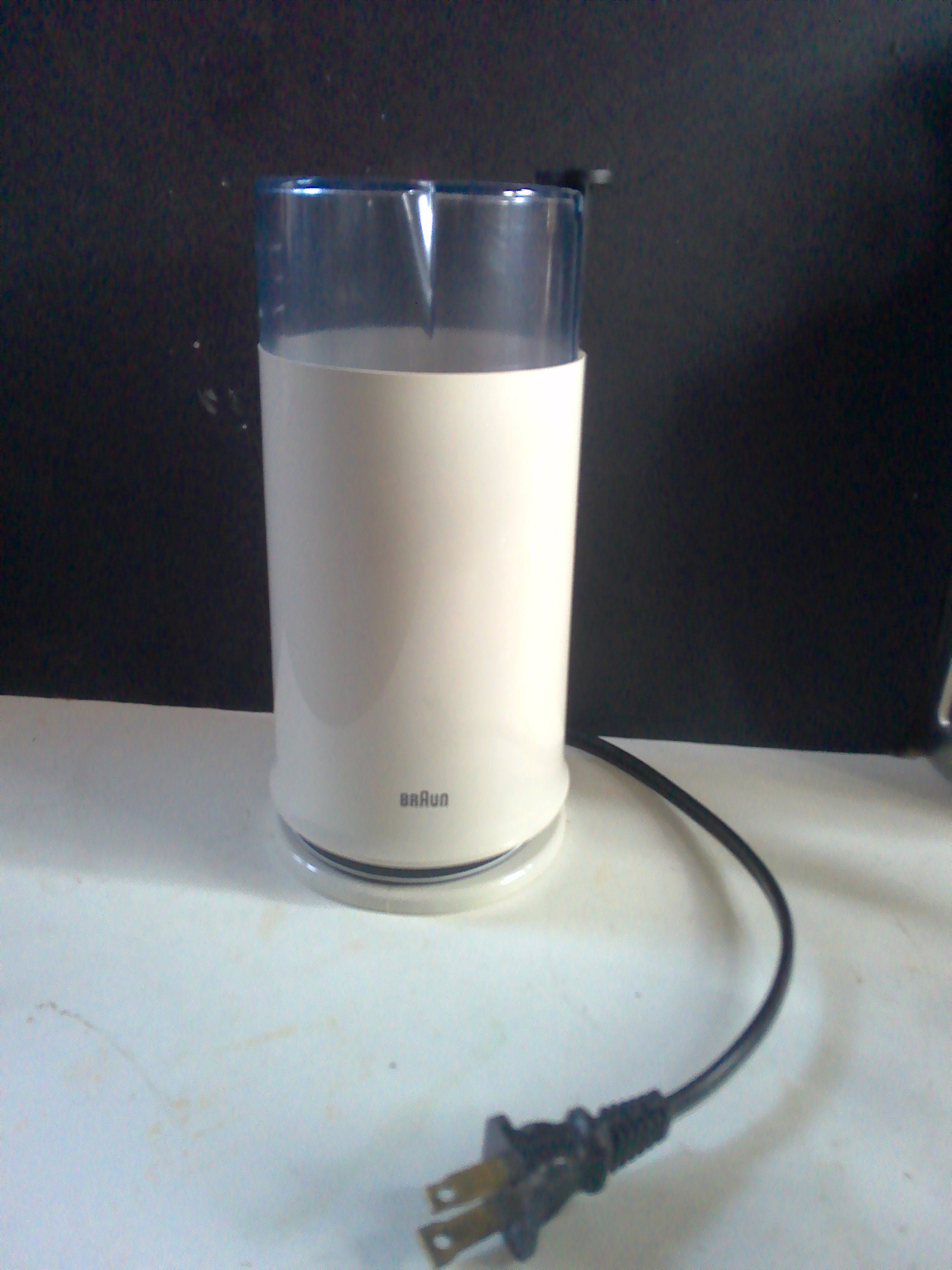 VTG Braun Electric Off-White Coffee Grinder Model KSM-2 Type 4041