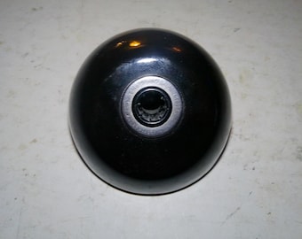 Esterbrook Fountain Pen Ceramic Desk Holder: 1950s Round Black Ceramic Base