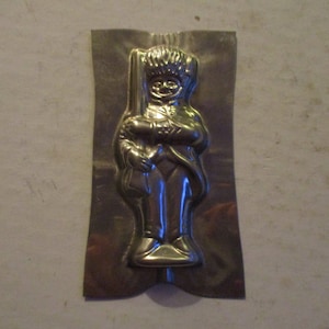 Toy Soldier Beefeater shaped chocolate candybar or lollypop mold - makes a 4.25&quot; x 2&quot; x 1/2&quot; thick form-runner for lollypop stick placement.