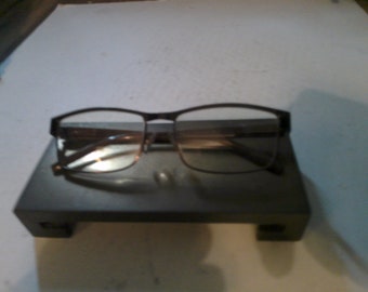 Chinese Brass Rectangular display or plant stand - 2.6" x 5.75" surface - 1.1" high elevated form with Asian style legs/feet