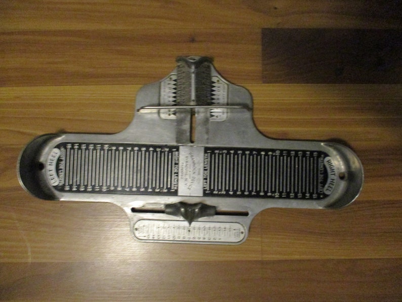 Brannock Device Vintage Shoe Sizing Tool Great condition Brannock Device Vintage Shoe Sizing Tool Great condition