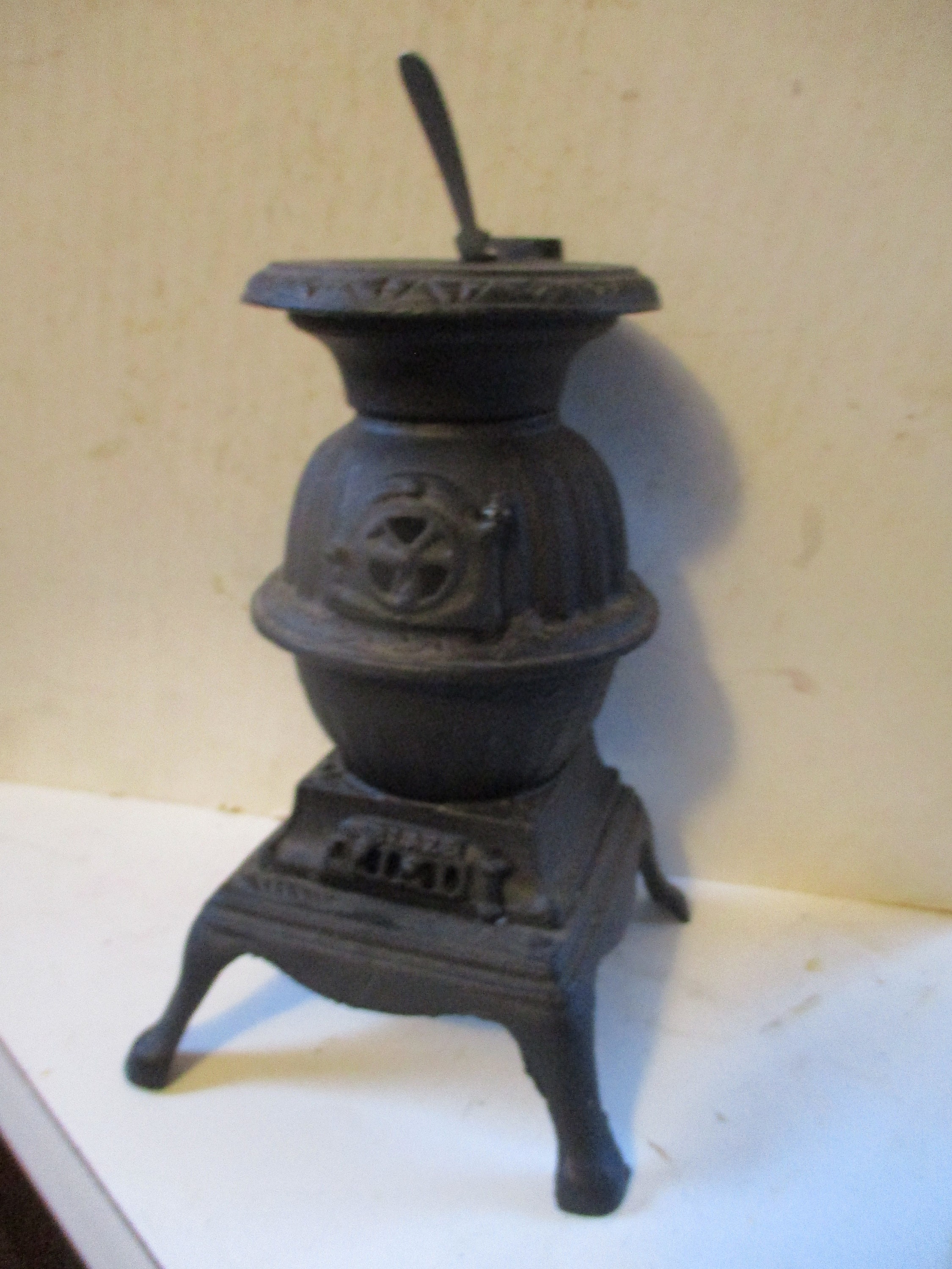Blaze cast iron potbelly stove 8 high 5.25 - Etsy.de