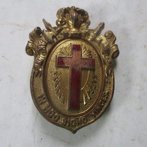 Masonic Knights Templar red cross (enamel) brass belt buckle - In Hoc Signo Vinces = In this sign thou shall conquer.