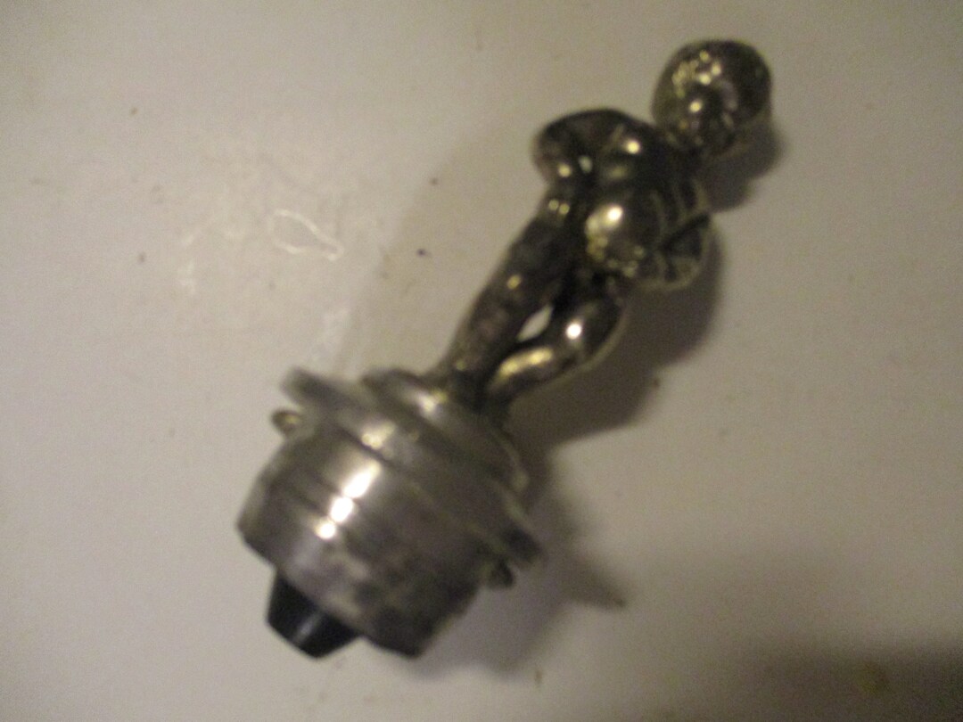 Manneken Pis Famous Peeing Boy Statue of Brussels bruxelles Fun 4 Cast