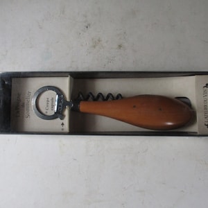 L&#39;atelier du Vin - Vintage Unopened Stcck - Corkscrew Bottle Opener - Capsule shaped form with bottle opener/cutter/corkscrew