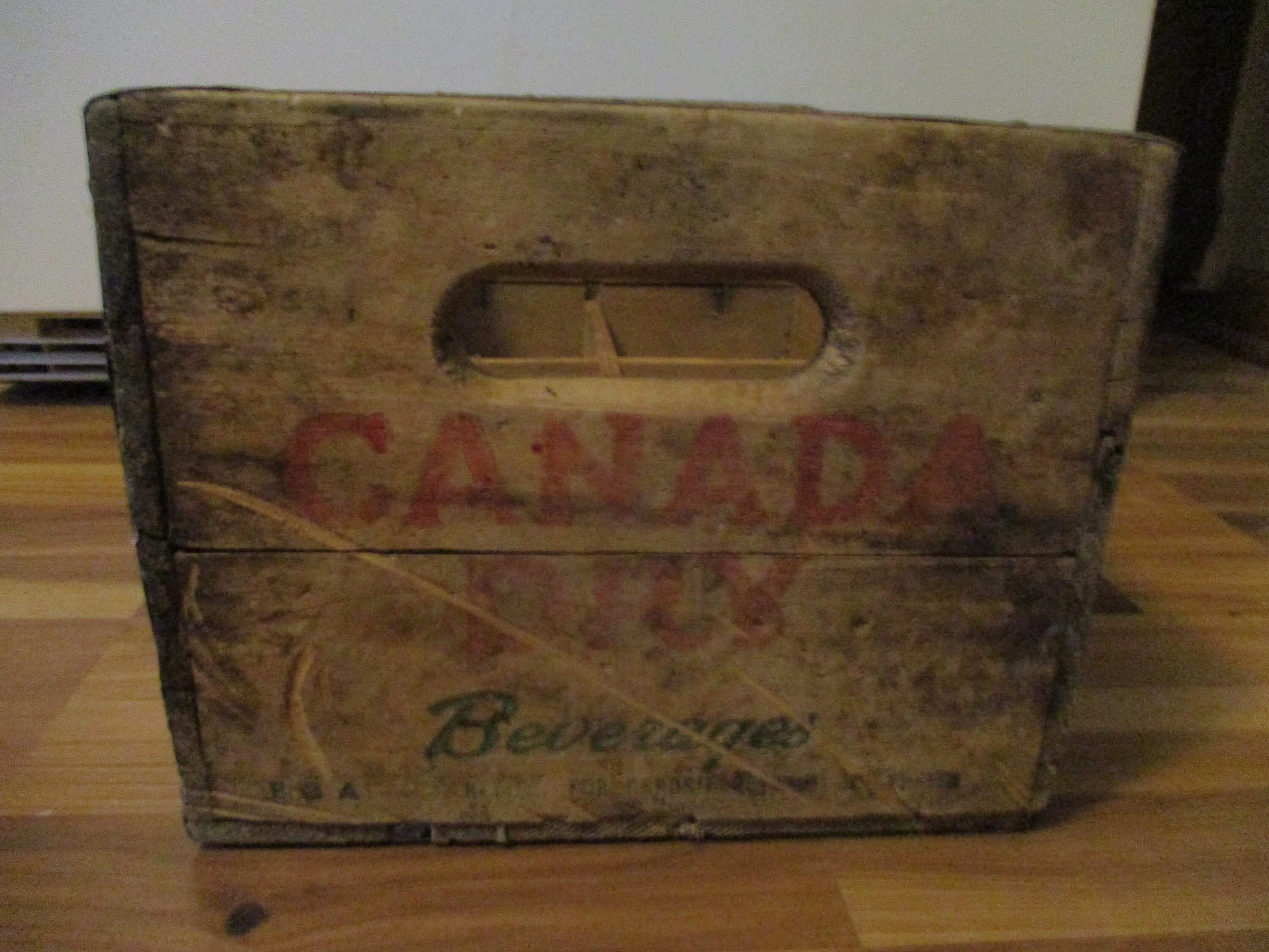 Canada Dry Ginger Ale Antique Wood Crate - 1953 Canada Dry Canada Dry Ginger Ale Antique Wood Crate - 1953 Canada Dry