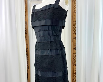 Vintage Early 1960s Tiered Lace Satin Wiggle Cocktail Dress Huge Back Bow Wounded Bird XS
