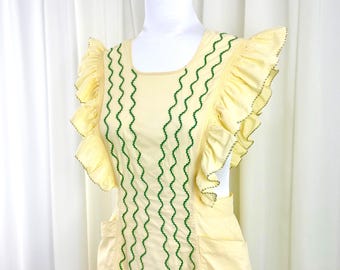 Vintage 1930s-40s Pale Yellow Ruffled and Smocked Pinafore with Green Ric-Rac S M