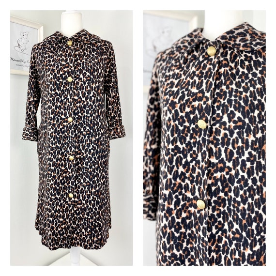 Vintage 1960s Leopard Print Housecoat Robe with G… - image 1