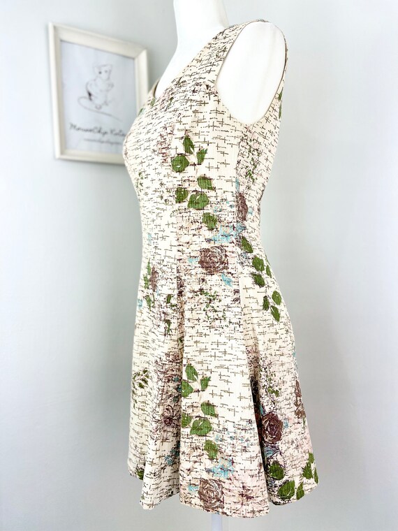 Vintage 1960s-70s Backless Textured Floral Barkcl… - image 4