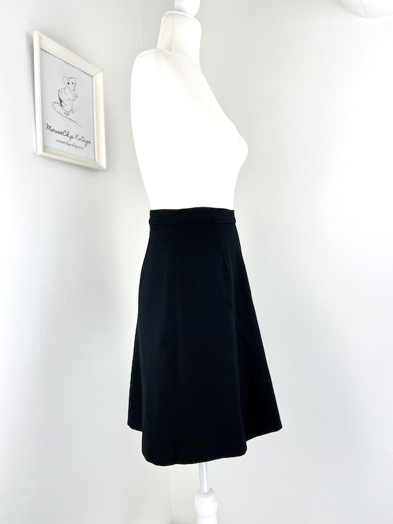 Vintage 1990s Essential Black Fine Wool Crepe Kne… - image 3