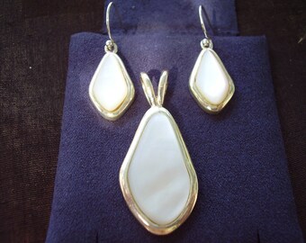 Vintage Barse Sterling Silver Mother of Pearl Pendant and Earrings