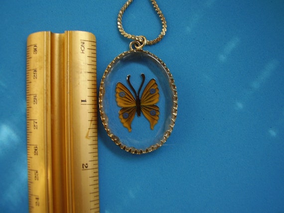 Vintage Reverse Carved Painted Glass  Butterfly C… - image 4