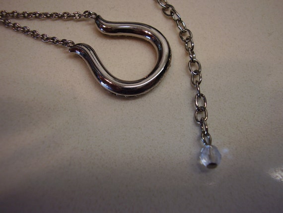 Vintage Silver Horse Shoe Shaped Pendant with Cub… - image 2