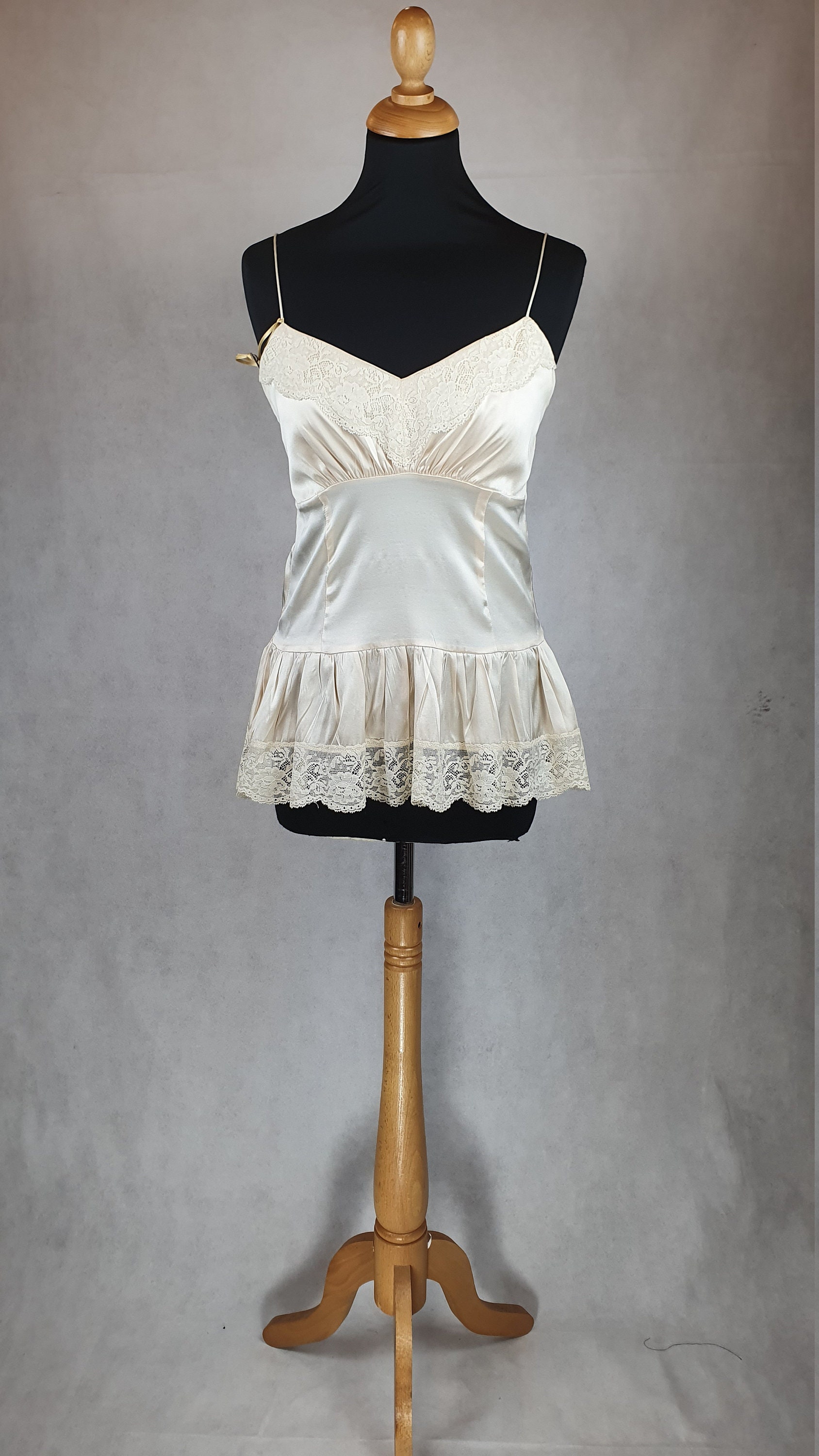 Image of Delicate Peach Silk Charmeuse Camisole Size