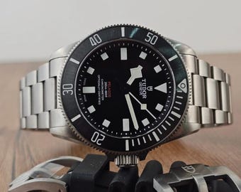 Refurbished Tudor Pelagos schwarze 39 mm Herrenarmbanduhr.