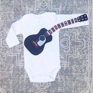 Body noir avec guitare acoustique, chemise personnalisée, air guitar, vêtements amusants pour bébé, guitare de célébrité,