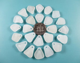 Auténtico cristal marino de 14 mm, 24 cuentas blancas impecables con perforaciones en la parte superior transparente, auténticas cuentas de cristal marino griego de playa natural, T 929