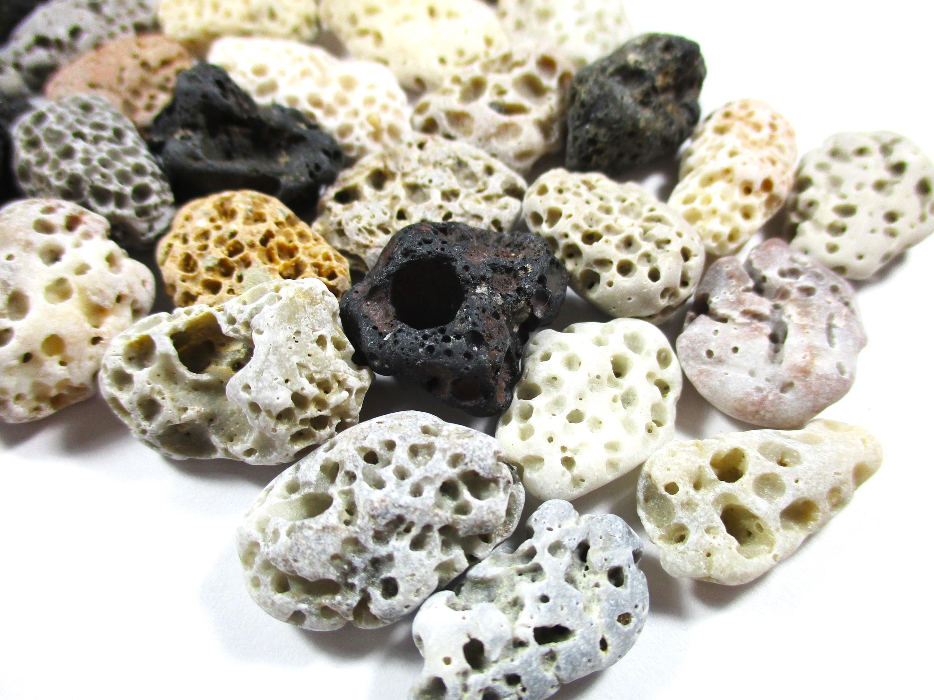 Small Beie Rocks GENUINE BEACH STONES 30 Small Brown White Grey Cream Black Beige Holes ...
