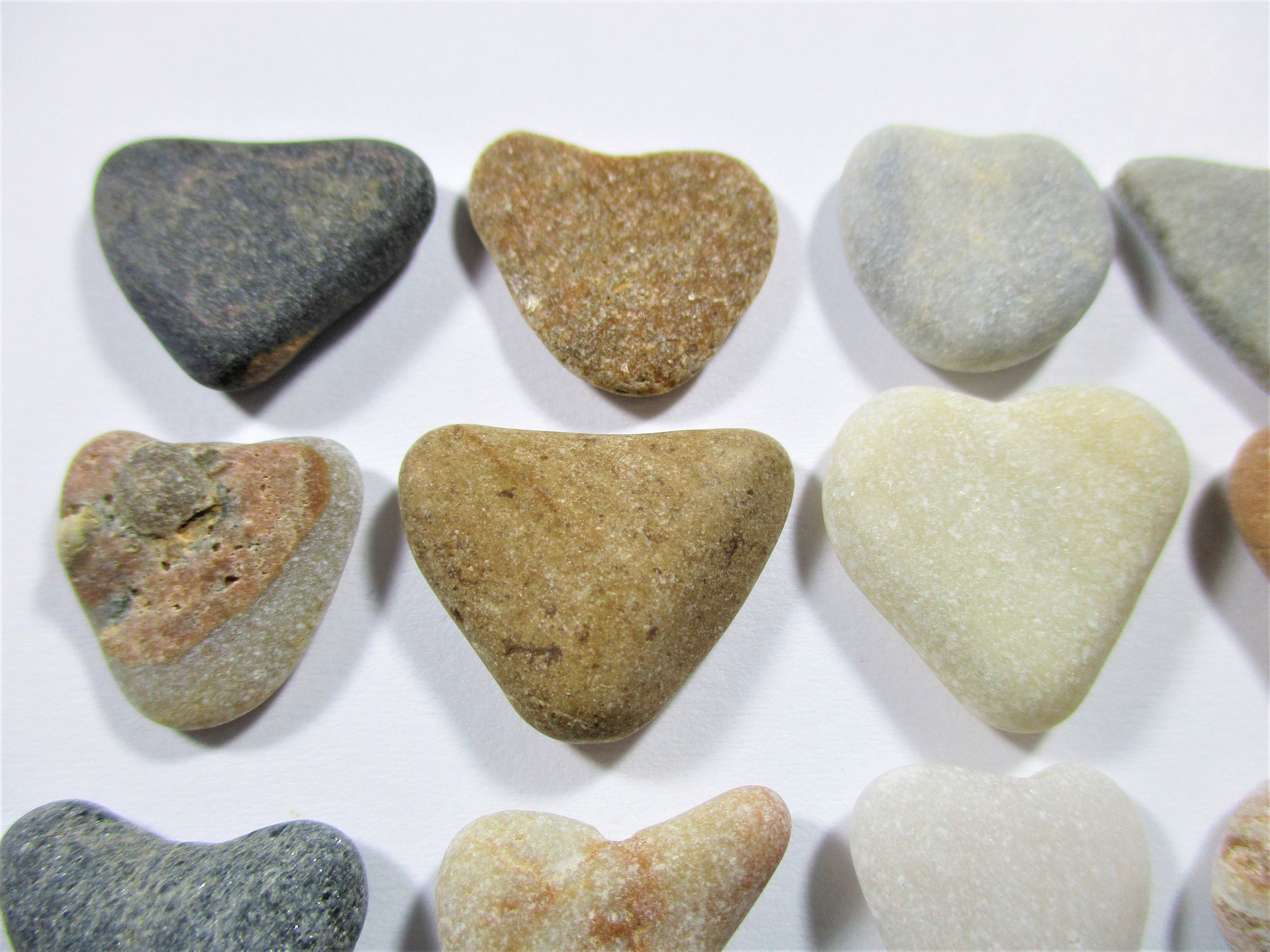 BEACH STONE HEARTS 12 Black Brown Grey White Cream Beige Real Surf Tumbled  Unaltered Undrilled Natural Sea Rock Art Jewelry Beads Peb 2570 - Etsy