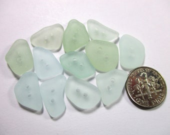 VÉRITABLE boutons en verre de mer 16 mm bleu pâle vert écume de mer 12 vrais surfs dégringolé plage naturelle verre de mer couture bijoux à tricoter qualité mais 348