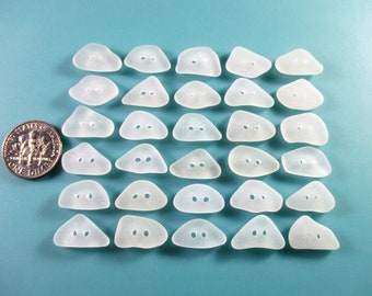 GENUINE SEA GLASS 15mm Botones 30 Impecable Dos Agujeros Blanco Claro Real Surf Caído Natural Raw Beach Seaglass Coser Cuentas de Punto Pero 355