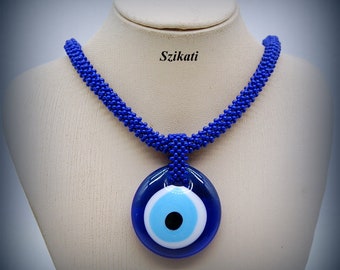 Königsblaue perlengewebte Anhänger-Halskette, OOAK-Perlen-High-Fashion-Schmuck, Geschenk für Sie, Damen-Accessoire, Original-Perlenarbeit, RAW, Perlenkunst