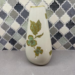Gerold Porzellan Vase Bavaria Germany Pre 1949