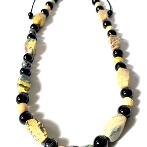 Men&#39;s Serpentine and Black Agate Beaded Warrior Necklace