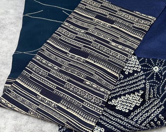 Bufanda kimono japonesa infinita de seda azul marino y blanca