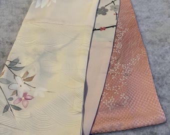 pañuelo kimono de seda rosa y blanco con flores de cerezo