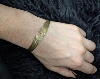 AMAZONIAN Cuff / Brass golden minimalist adjustable bracelet gold small lightweight wonder woman warrior queen