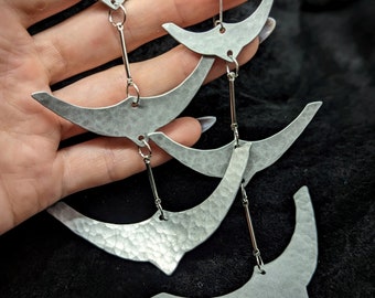 Boucles d'oreilles pendantes faites main en aluminium SPINE, cadeau pour elle