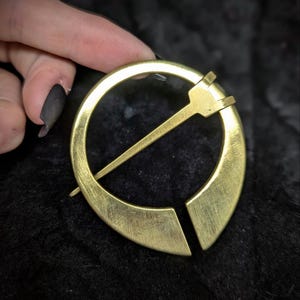NORSE Cloak-Pin / Brass / scarf pin golden cloak broach renissance faire costume cloak clasp gold cloak pin golden cloak clasp