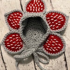 Crochet Plant Creature Bonnet- Newborn to 2-3T- Photo Prop