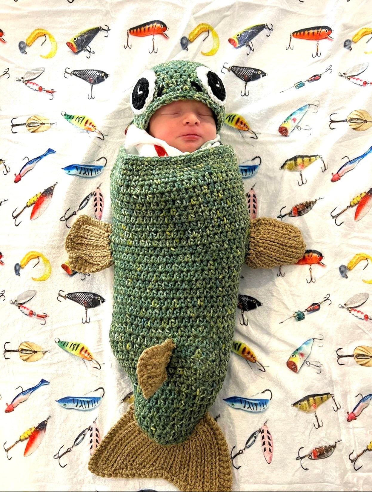 Newborn Fish Outfit -  Canada